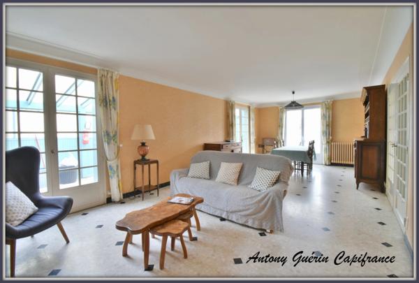 Maison à vendre 5 pièces LES HERBIERS (85)