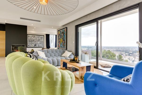 Maison d'architecte contemporaine avec vues