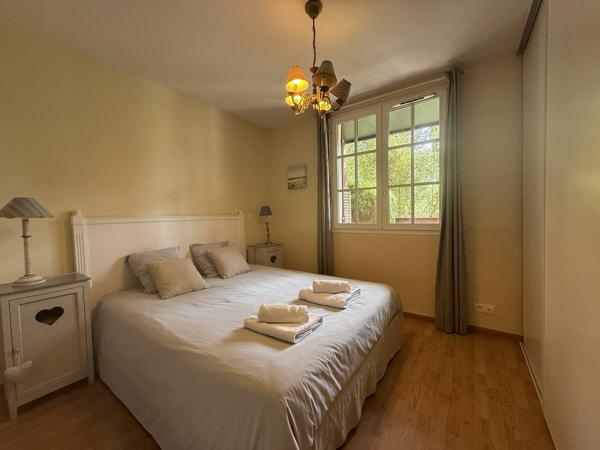 Appartement avec jardin privatif et terrasse, esprit maison Arcachon Abatilles