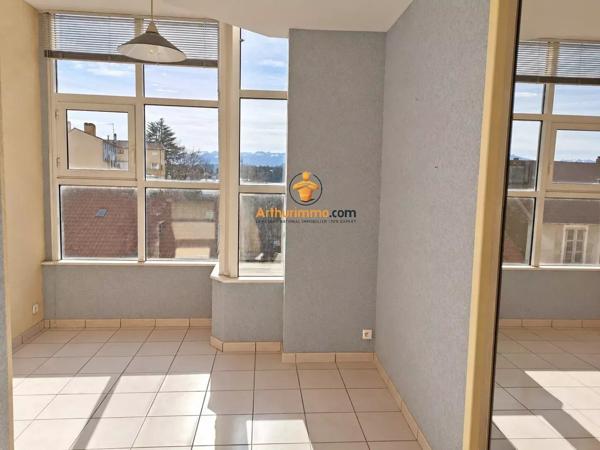 Vente                                                      Appartement
                        
                     2 pièces                      36 m2                     à Pau