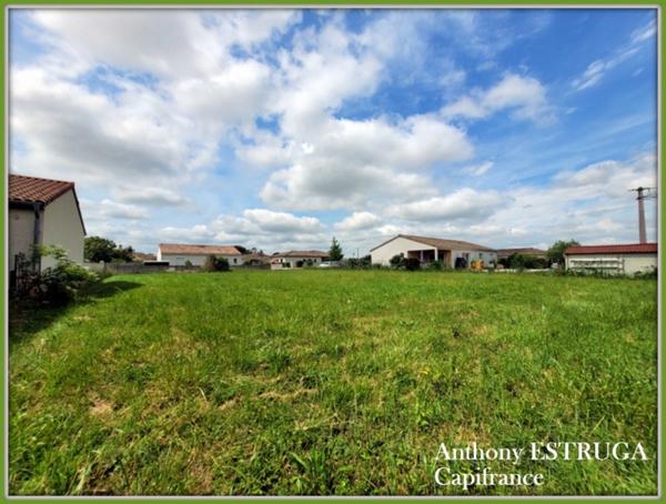 Terrain viabilisé à vendre SAINT CLAR DE RIVIERE (31)