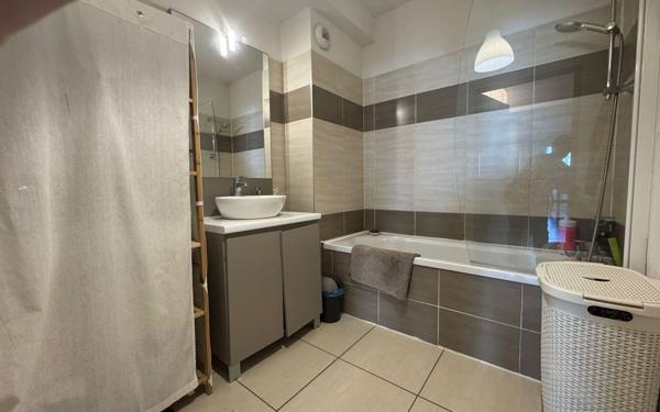 Appartement à vendre    3 pièces •  Béziers