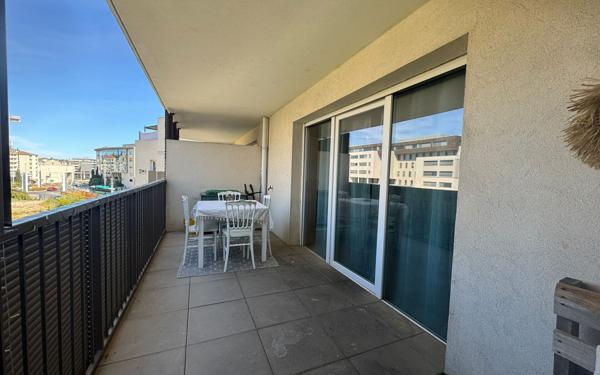 Appartement à vendre    3 pièces •  Béziers