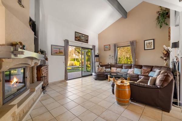 Tassin Maison familiale de 234 m2 avec un magnifique jardin de 1969 m2