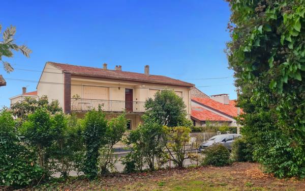 Maison à vendre    6 pièces • 155 m2 Agen