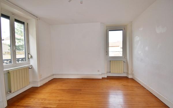 Appartement à vendre    1 pièce • 58 m2 Le Coteau