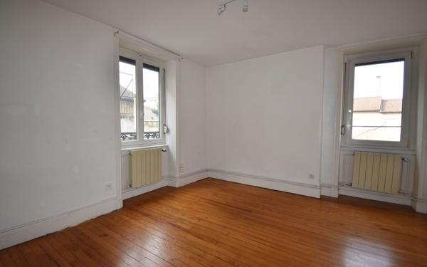 Appartement à vendre    1 pièce • 58 m2 Le Coteau