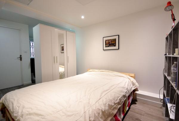 Exclusivité!!! PARIS 18!!! LOCAL COMMERCIAL A USAGE BUREAU PROFESSION LIBERALE ET HABITATION 67.04m²