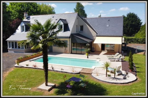 EXCLUSIVITÉ : SUPERBE PROPRIÉTÉ FAMILIALE AVEC CHAMBRES AU REZ-DE-CHAUSSEE