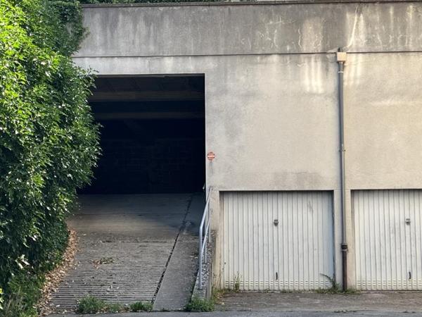 Parking à vendre |  Pontoise |  Box individuel | 12 m²