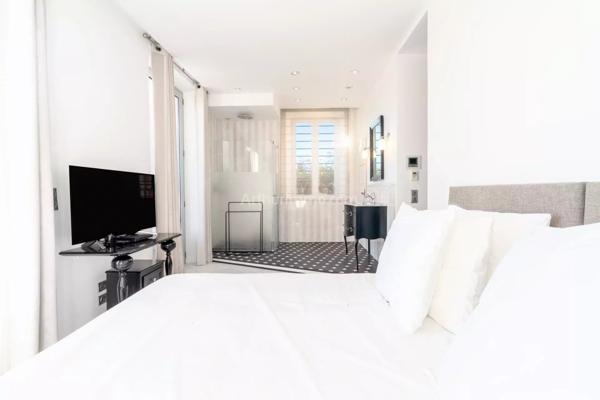 Vente Villa 7 pièces 400 m2 à Vallauris