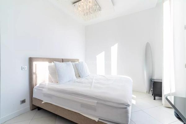 Vente Villa 7 pièces 400 m2 à Vallauris