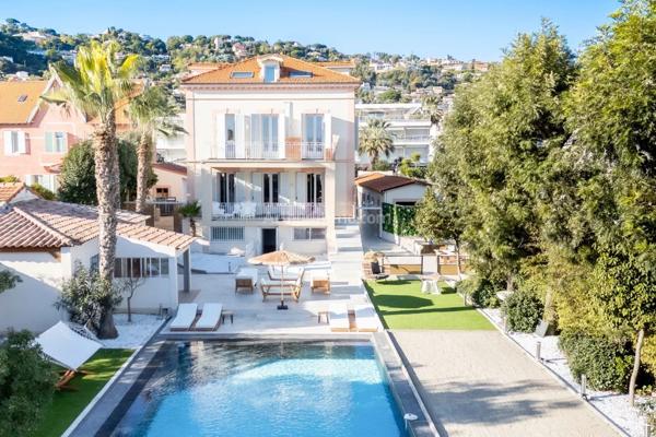 Vente Villa 7 pièces 400 m2 à Vallauris