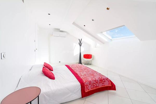 Vente Villa 7 pièces 400 m2 à Vallauris