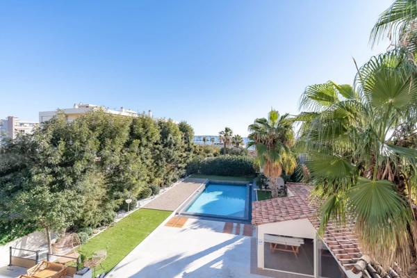 Vente Villa 7 pièces 400 m2 à Vallauris