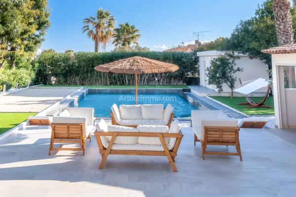 Vente Villa 7 pièces 400 m2 à Vallauris