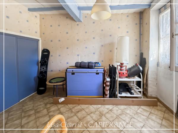 Propriété aux multiples possibilités : 2 maisons, studio et dépendances sur 3 007 m², proche de NOGARO (32)