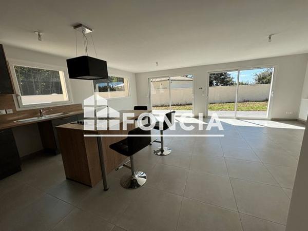 Location Maison 5 pièces 129.68 m² - 1086 ROUTE DE TREVOUX Saint Didier De Formans 01600