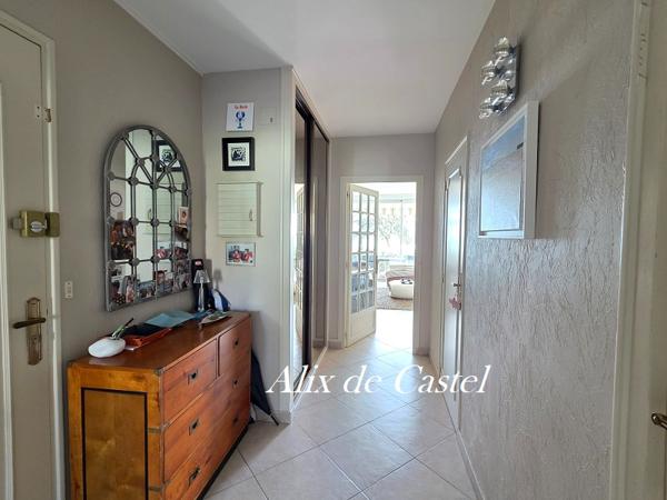 LA BAULE (44 500) Face mer, appartement 51 m² avec parking