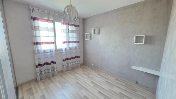 EXCLUSIVITE QUARTIER SAINT ANNE APPARTEMENT DE TYPE 2 AVEC ASCENSEUR - BALCON - GARAGE ET CAVE