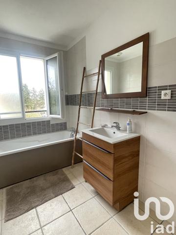 Maison 5 pièces de 98 m² à Thourotte (60150)