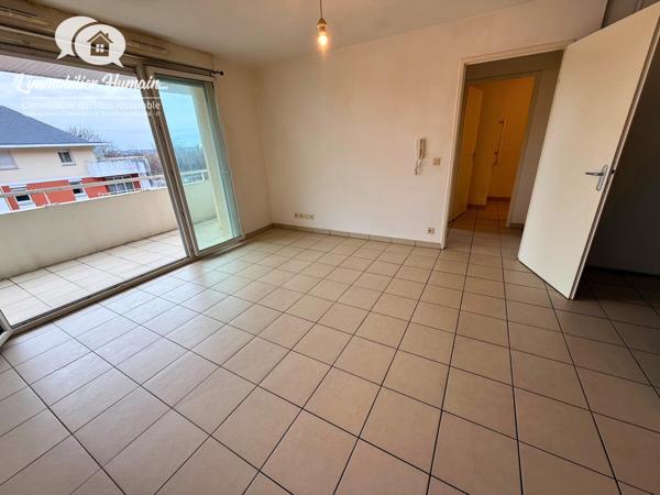 DERNIER ÉTAGE – BALCON EXPOSÉ OUEST – VUE SEINE – PISCINE PRIVÉE