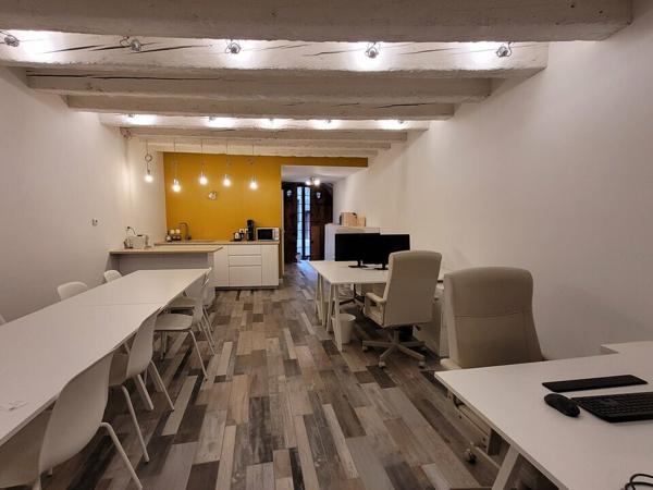 Vieux Chambéry - Local de 53 m2 à la vente