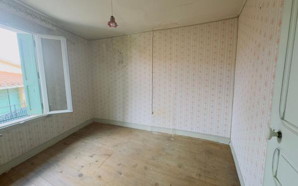 Maison à vendre    3 pièces •  Prades