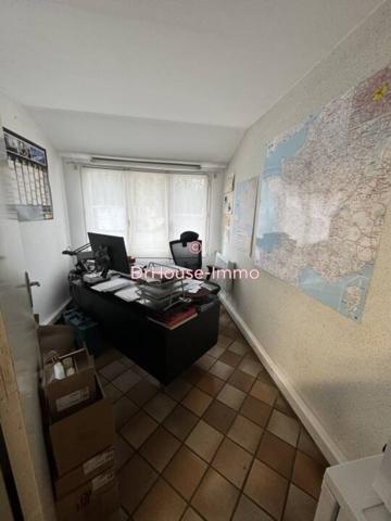 Bureau à louer de 355 m²