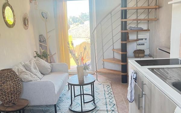 Maison à vendre    2 pièces •  Roquefort-les-Pins