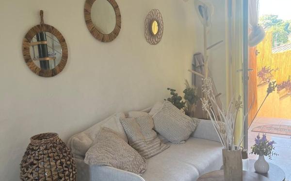 Maison à vendre    2 pièces •  Roquefort-les-Pins