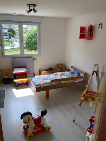 Maison d'architecte avec espace professionnel proche forêt et lac de Bouzey