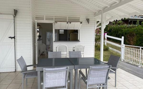 Maison à louer    4 pièces •  Saint-François