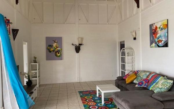 Maison à louer    4 pièces •  Saint-François