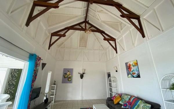 Maison à louer    4 pièces •  Saint-François