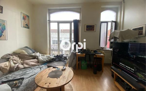 Immeuble à vendre    8 pièces • 200 m2 Roubaix