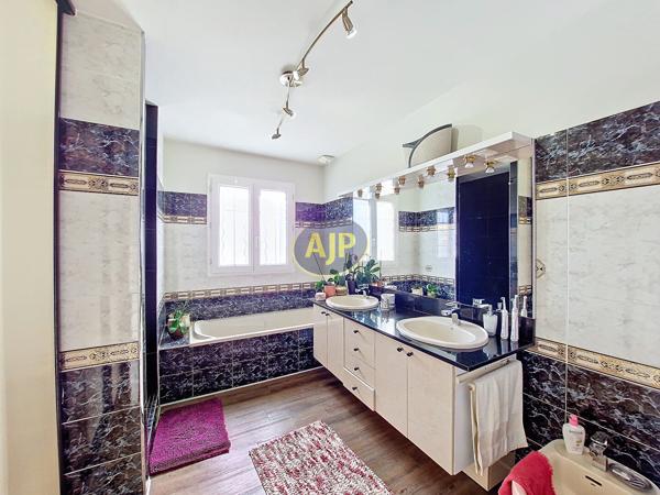 Vente maison Merignac : 694 500 € - AJP Immobilier Mérignac