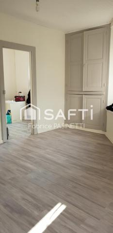 Immeuble :3 logements loués + 1 à créer Idéal investisseur A saisir