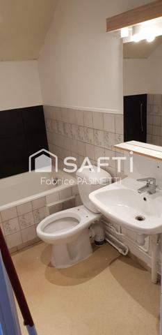 Immeuble :3 logements loués + 1 à créer Idéal investisseur A saisir