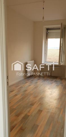 Immeuble :3 logements loués + 1 à créer Idéal investisseur A saisir