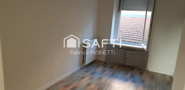 Immeuble :3 logements loués + 1 à créer Idéal investisseur A saisir