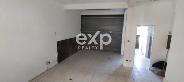Saint-Pierre, Gare routière, Local Commercial 38 m2 à Vendre Loué