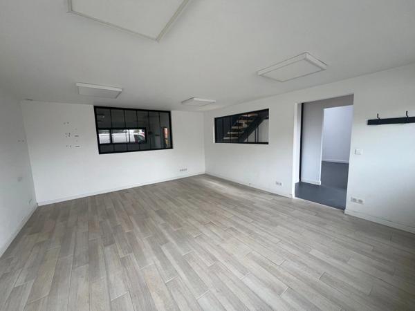 Local d’activité 200m² avec double atelier et bureaux SAINT VIVIEN - La Rochelle (17)