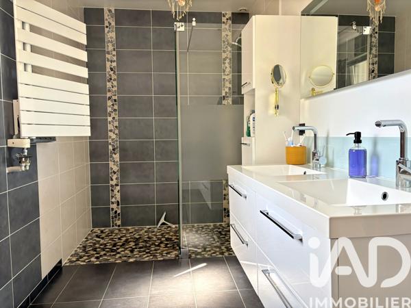 Maison à vendre 8 pièces 138 m² Laval