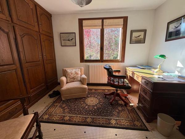 PLAISANCE DU GERS(32) sur les coteaux, PROPRIETE D ARCHITECTE 1965 sur 2HA, Dépendances, un peu cachée , VUE Pyrénées et bois, sans vis à vis, CALME,