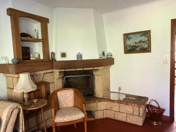 PLAISANCE DU GERS(32) sur les coteaux, PROPRIETE D ARCHITECTE 1965 sur 2HA, Dépendances, un peu cachée , VUE Pyrénées et bois, sans vis à vis, CALME,