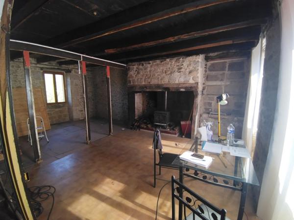 Maison à vendre |                                       Bar |                                        3 pièces  |  180 m²