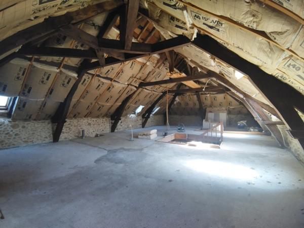 Maison à vendre |                                       Bar |                                        3 pièces  |  180 m²