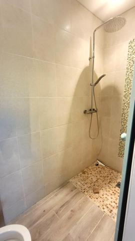 Maison BBC RT2012 - 200m², 5 chambres, piscine intérieure chauffée