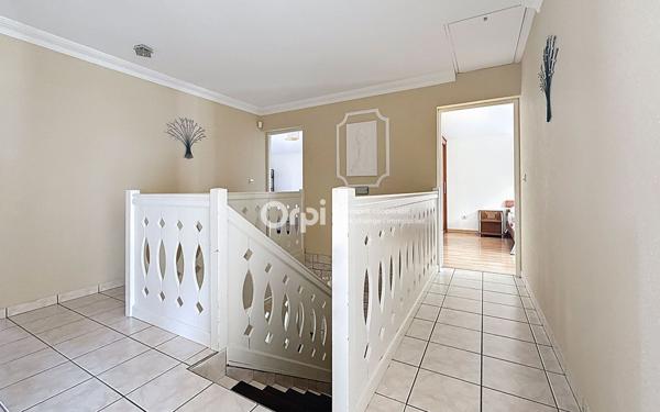 Maison à vendre    6 pièces •  Albertville